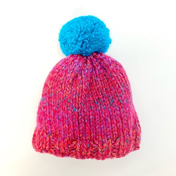 NWT HandKnit Chunky Ladies Pink & Teal Beanie Hat w/ Pom Pom One Size Fits Most - Picture 3 of 8